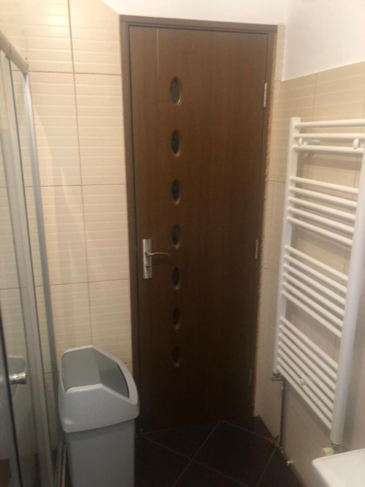 Apartament Cu 3 Camere La Poala Muntilor Fagaras Victoria  Exterior foto